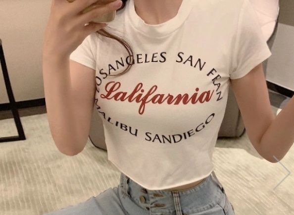 Tricou damă nou .