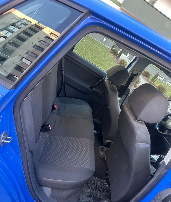 Volskwagen  polo