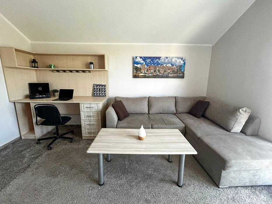 De inchiriat Casă Modernă Mare Paleu, Panouri Solare & Pompă Căldură