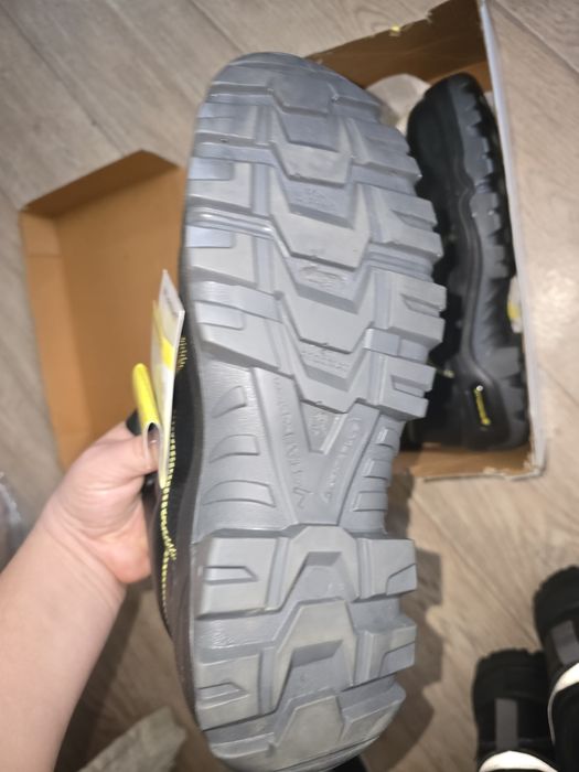 Спецобувь, рабочие ботинки