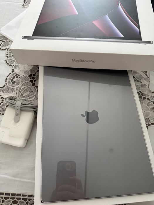 Macbook Pro (16,2) M2 chip память 16/512