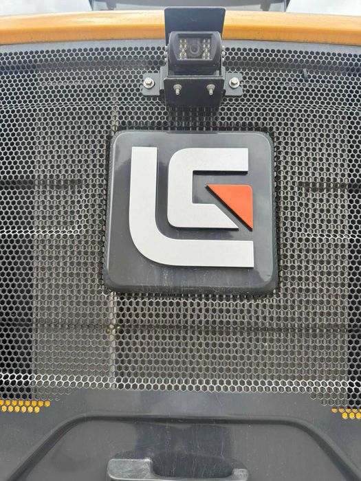 Фронтальный погрузчик LiuGong CLG 820H