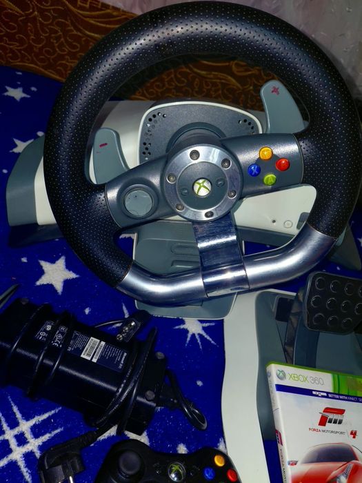 Xbox 360 cu volan pedale si joystick si 10 jocuri NEGOCIABIL