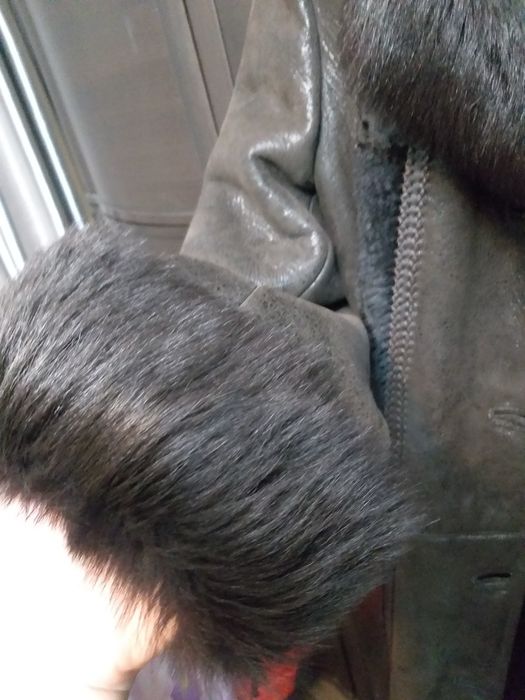 Продам натуральную дубленку.