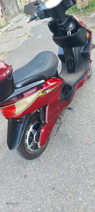 De vanzare scuter electric