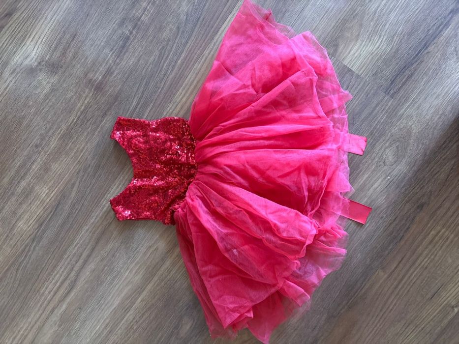 Платья,в хорошем состоянии