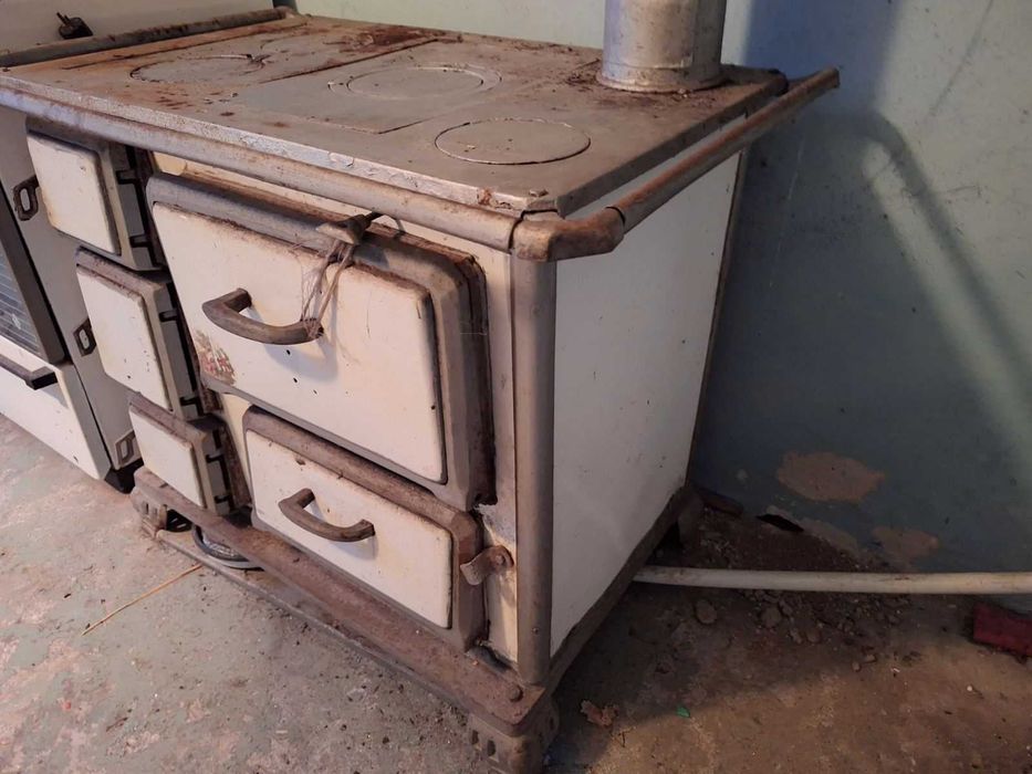 Готварска печка на дърва