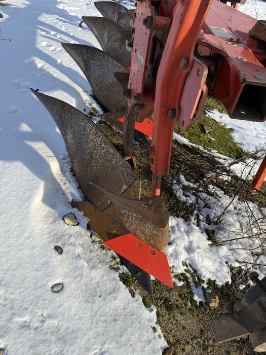 Vand urmatoarele utilaje