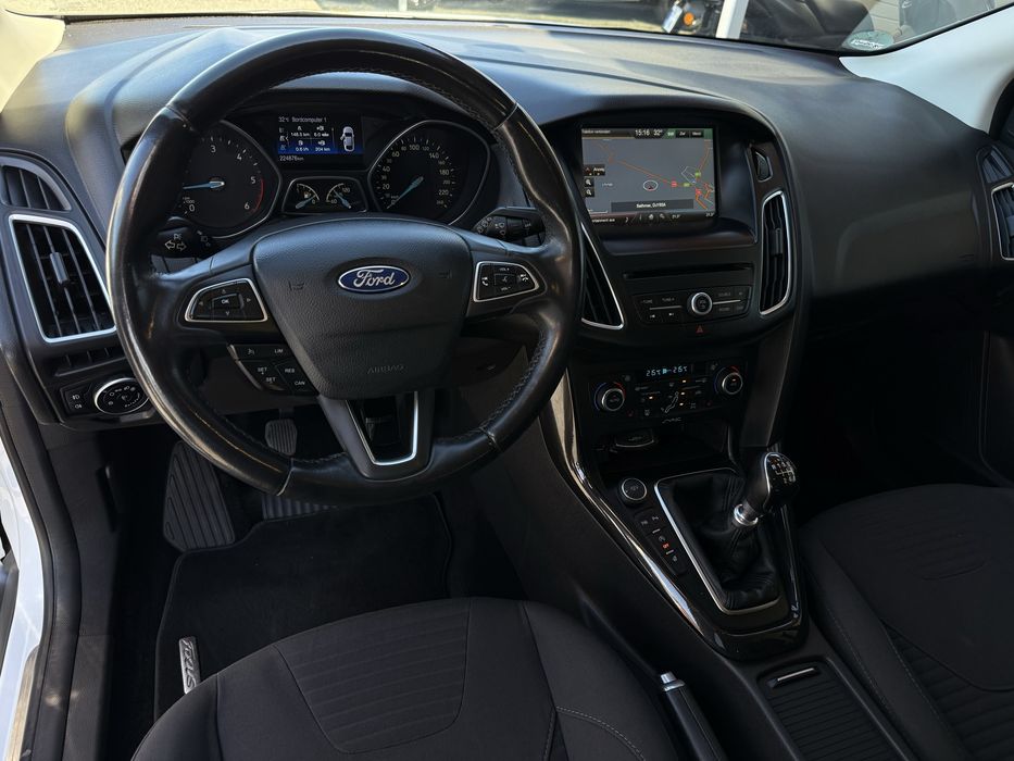 Ford Focus Titanium 07/2015, 1.5 TDCi 120cp Euro6, Navigatie, Dublu Climatronic,. Scaune incalzite, volan incalzit, Rate cu avans 0%