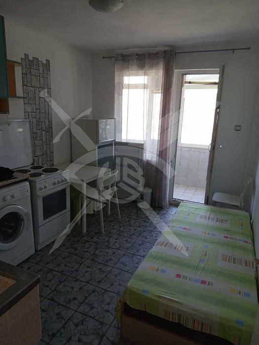 Дава се под наем Тристаен апартамент в Варна, Лятно кино Тракия - 70 кв.м за 500 € - Снимка #1