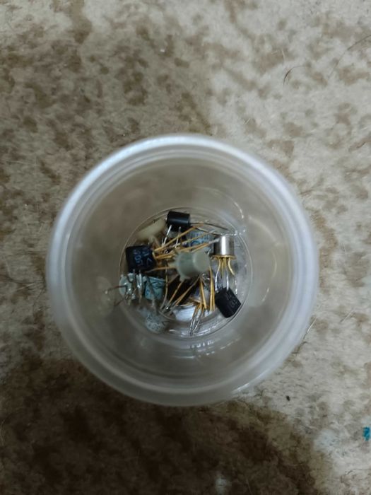 Разные транзисторы, конденсаторы