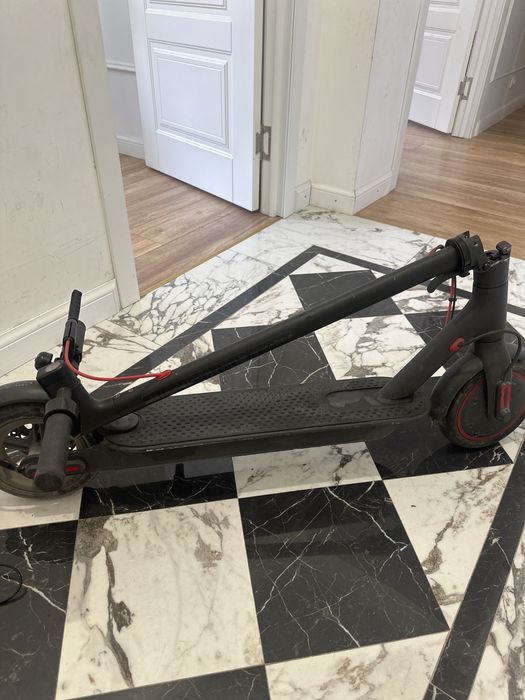 Электросамокат Xiomi m365 pro