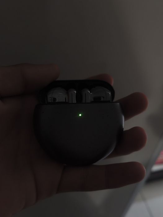 Прoдам наушники Huawei