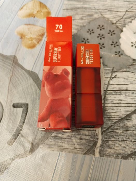 Glos Maybelline Teddy