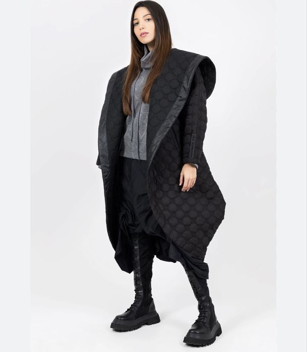 Авангардно палто в релефен десен VDR Via Delle Rose