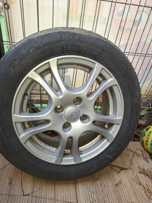 Jenti aliaj + anvelope