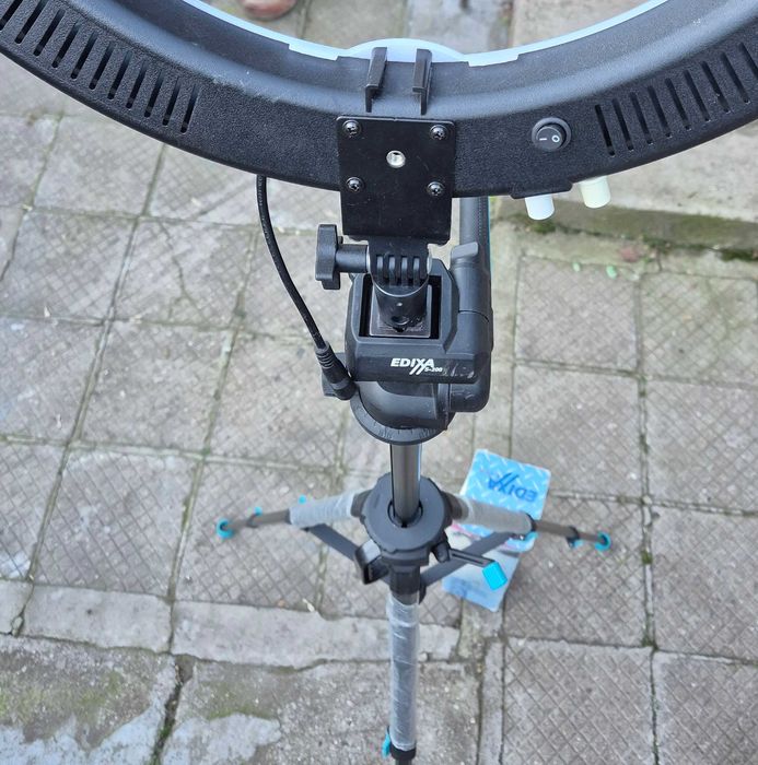 Професионална LED РИНГ Лампа 48см