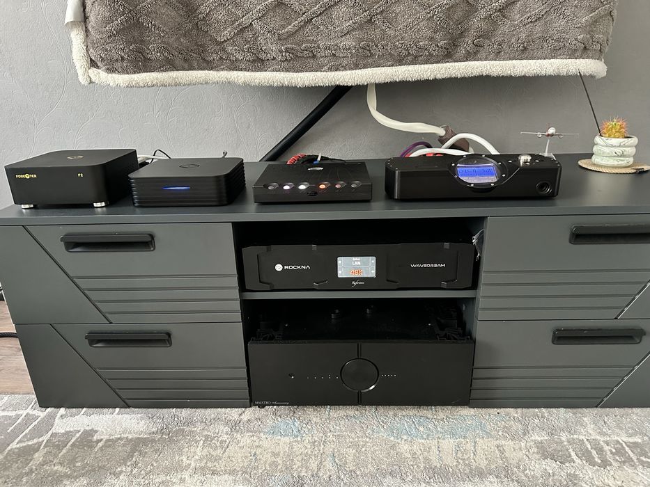 Интегральный усилитель Audio Analogue Maestro Anniversary -3.2 млн тг