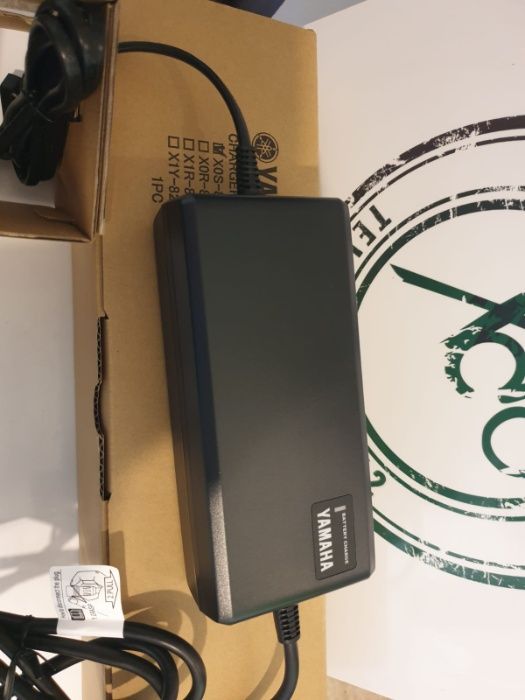 Incarcator baterie Yamaha bicicleta electrica, mufa 4 pini factura