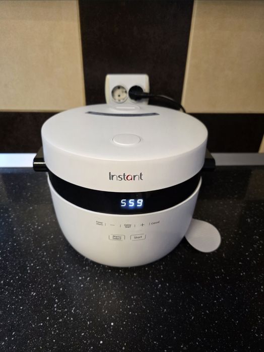 Aparat pentru gatit orez INSTANT