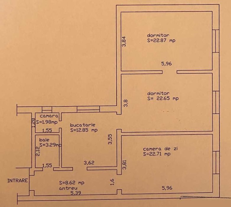 Apartament 3 camere - 95 mp - etaj 1 - zona Centrala - 9 Mai
