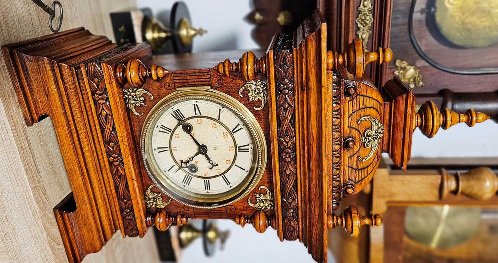 Ceas de semineu cu pendula Junghans