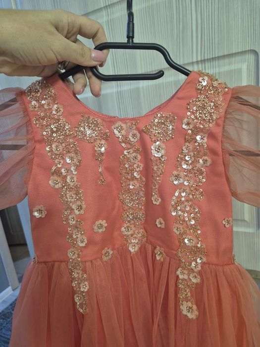 rochita fetita cu paiete