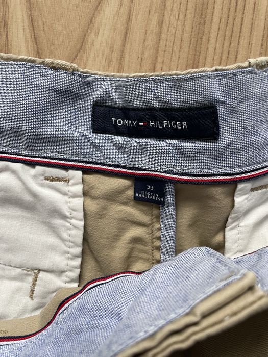 TOMMY HILFIGER / мъжки къс панталон W33
