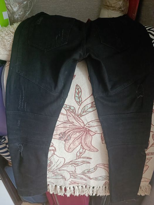 Продам джинсы Represent