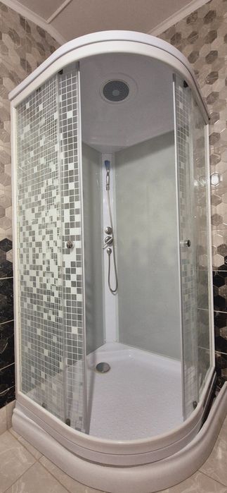 Продам душевую кабину
