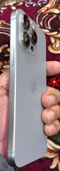 продается Айфон 15 про макс
