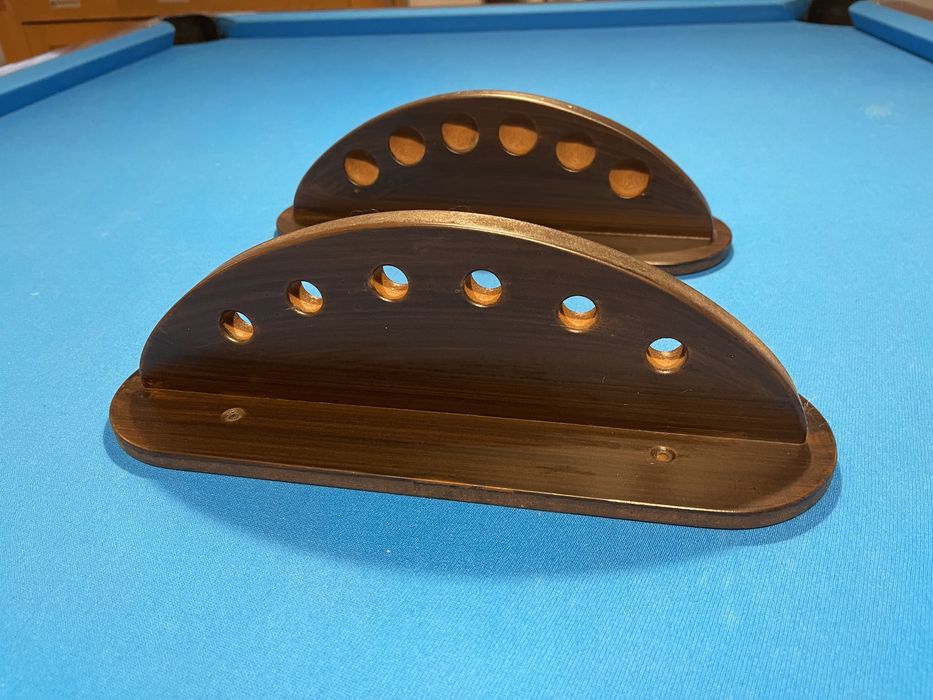 Suport de perete pentru tacuri biliard Oferta