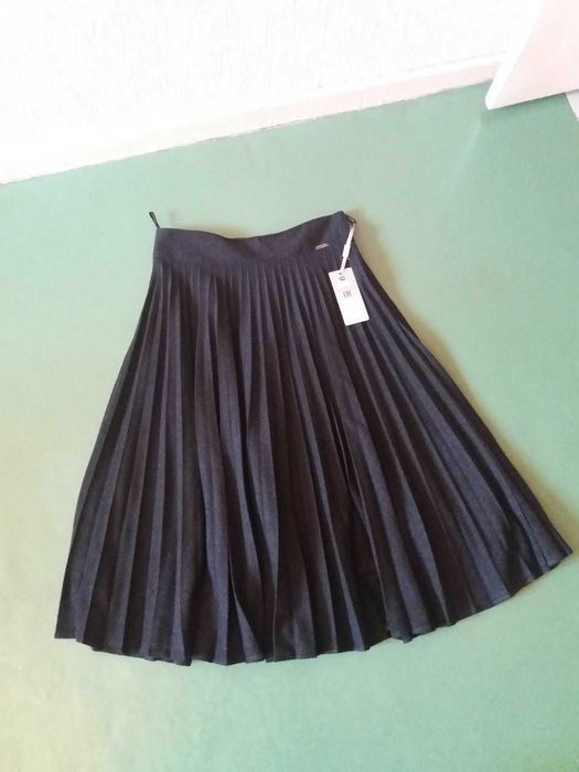 Юбка женская новая.