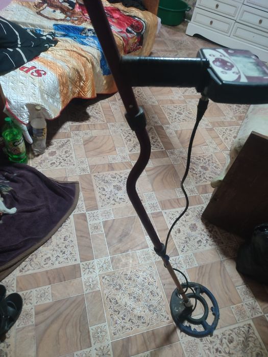 Продам металлоискатель