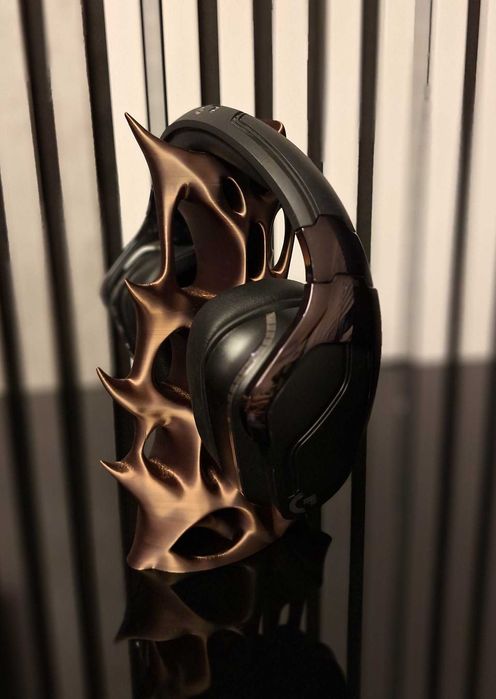Suport/Stand  căști premium – design sculptural, finisaj metalic bronz