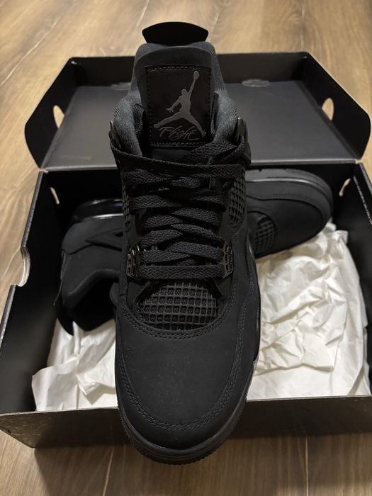 Обувки Jordan 4 Black Cat 2026