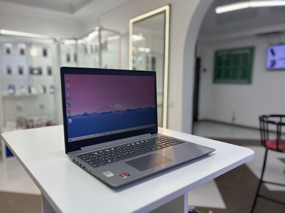 Ноутбук Lenovo