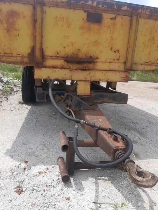 Ремарке самосвално