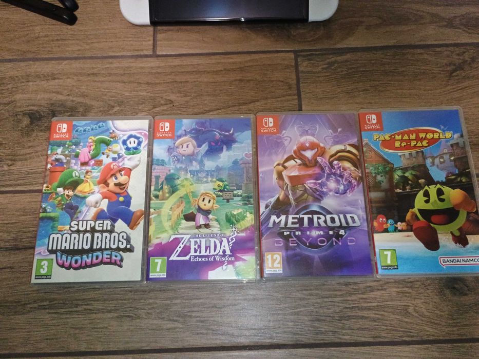 Nintendo switch OLED + бонус 4 игри