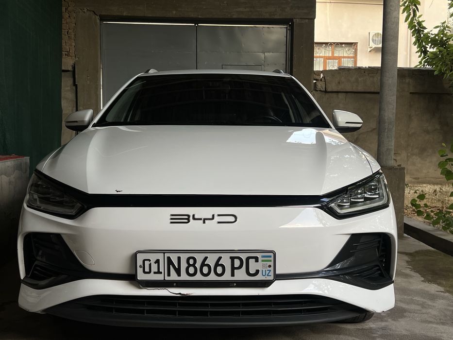 BYD e2 Sotiladi