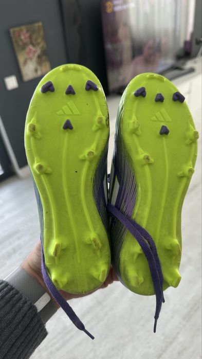 Ghete fotbal marimea 33