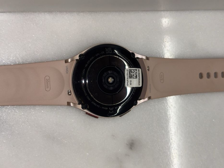 Часовник Samsung Galaxy 4 40mm