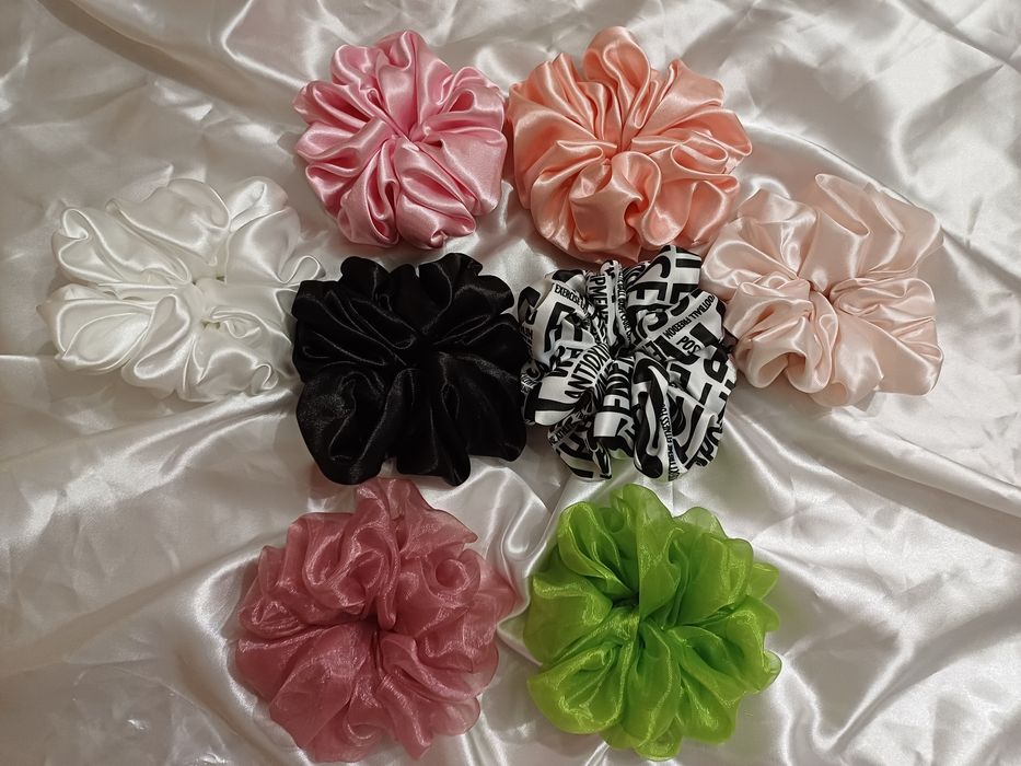 РАЗПРОДАЖБА на СКРЪНЧИ ластик за коса