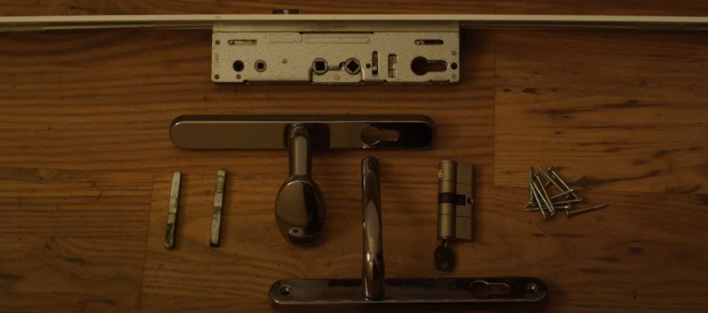 Deblocări Uși, Deblocări Auto, Lăcătuș Reparații Uși Iași