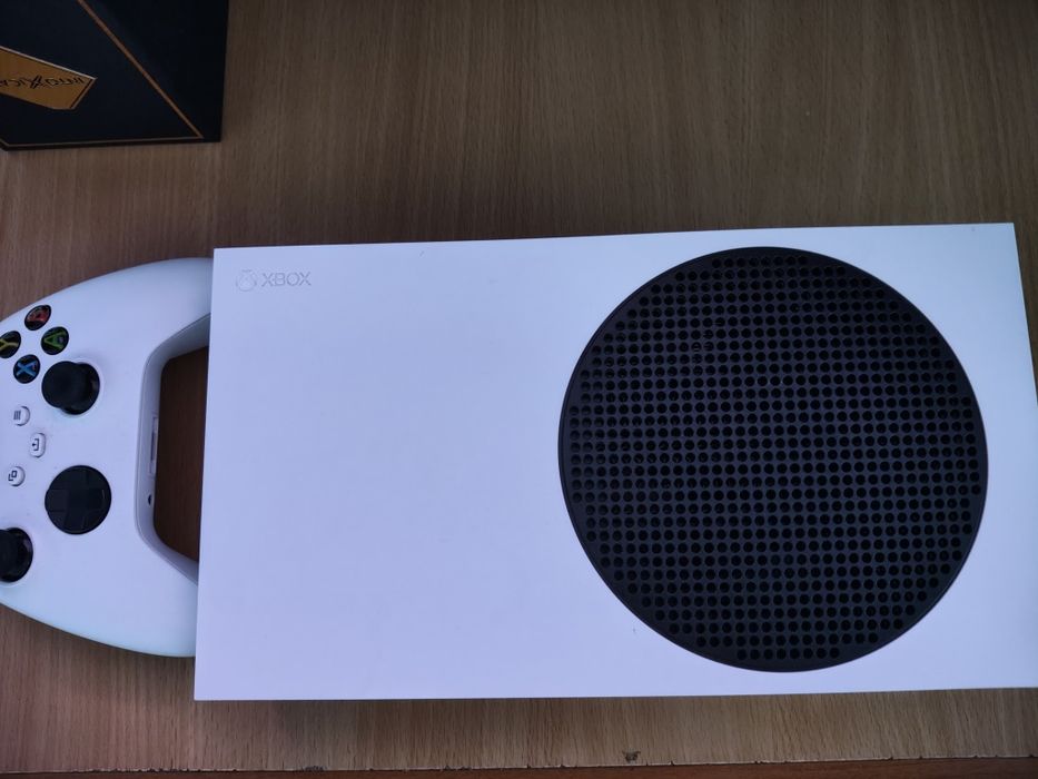 Vând XBOX seria S NOU