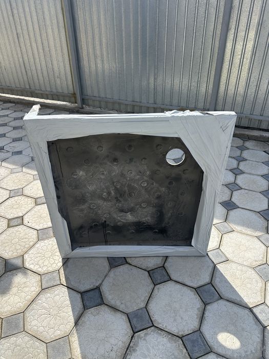 Поддон для душевой кабинки