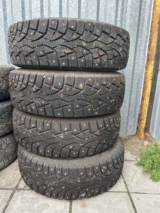 Продам комплект зимних колес
