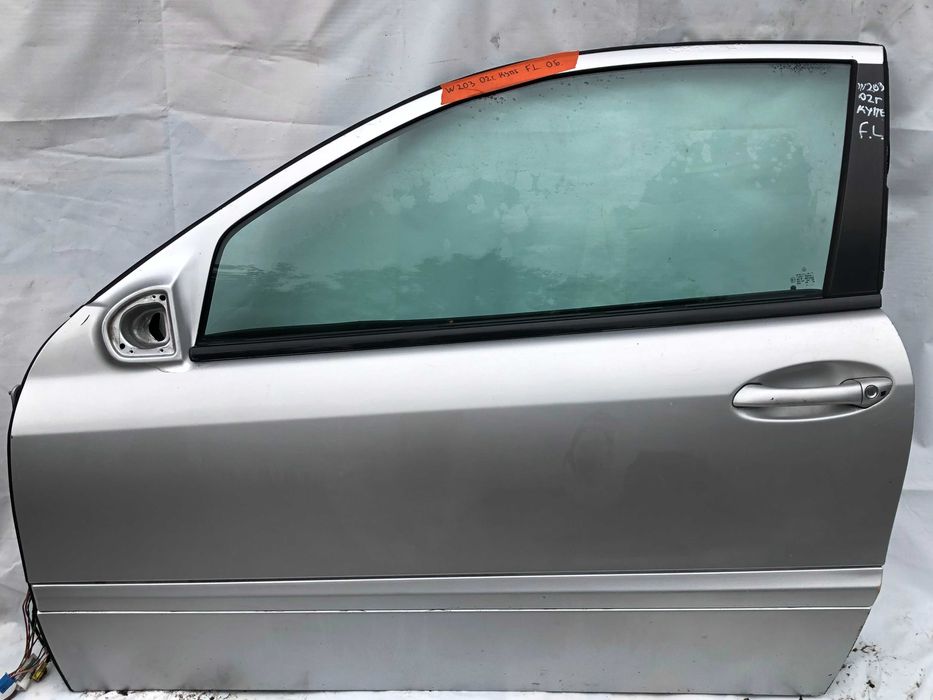 Предна лява врата Mercedes C-class W203 2002г
