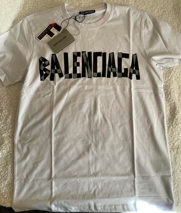 Тениски Palms Angels,Off-white,Balenciaga,Miu Miu