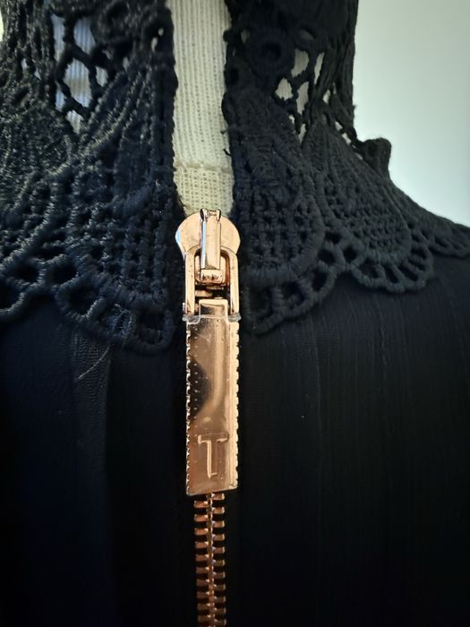 Рокля дантела Ted Baker, L/3